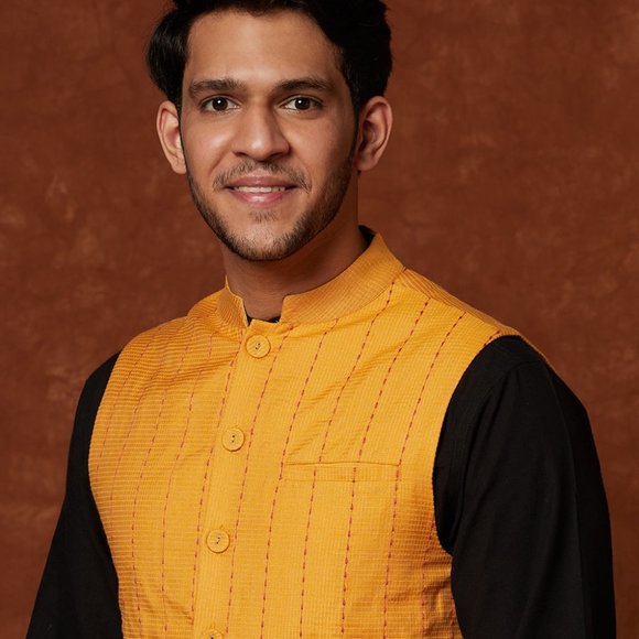 Fabindia Men's Yellow Viscose Blend Geometric Nehru Jacket Size L - Picture 6 of 8